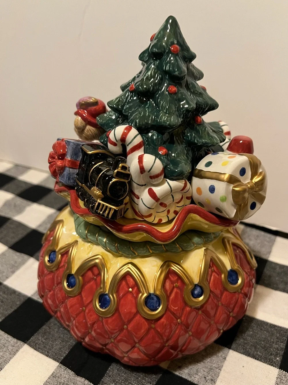 NWT FITZ & FLOYD CHRISTMAS COURT TOY BAG CANDY JAR.